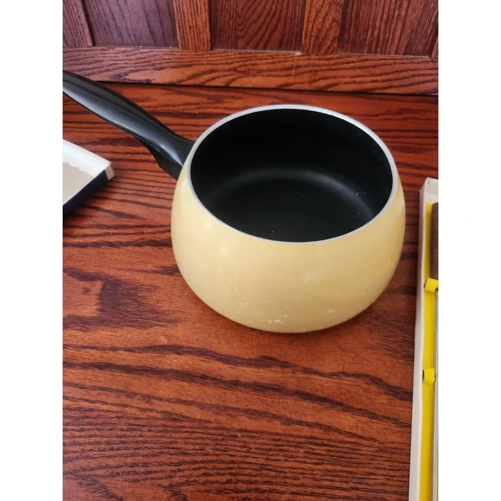 Vintage Oster‎ Harvest Fondue Pot And Set Of Six Forks MCM